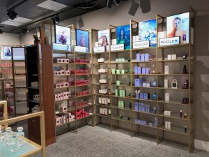 shop in shop display